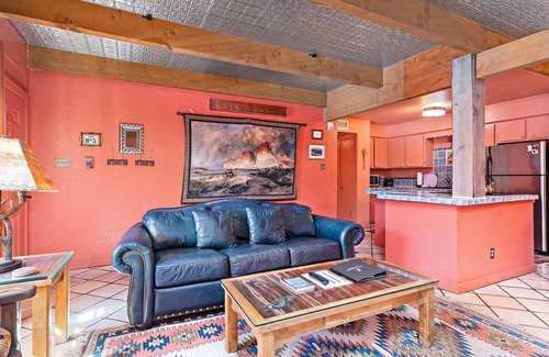 Northeast Santa Fe Hotel | Packed With Local Art - Fort Marcy Condo Near Downtown