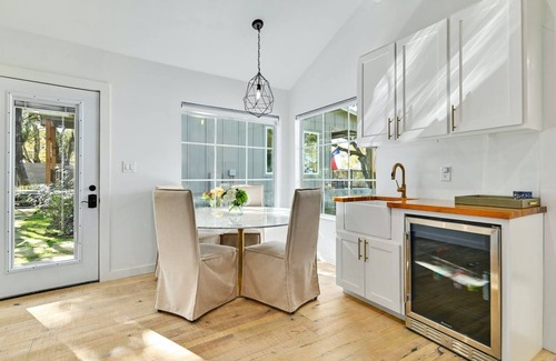 Kingsland House | Packsaddle Point- Pool, hot tub and amazing views!