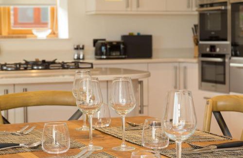 Bridgnorth House | Paddock Barn, Bridgnorth - A modern converted barn