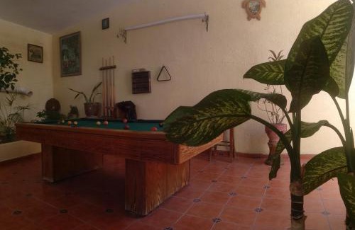 La Paz House | Padrinos Hostal La Paz Full House