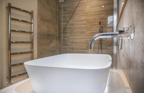 Treator Apartment | Padstow Escapes - The Long Room Luxury Apartment