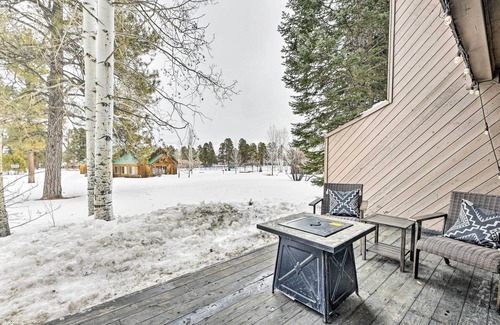 Pagosa Springs Apartment | Pagosa Springs Condo w/Patio, 4 Mi to Hot Springs
