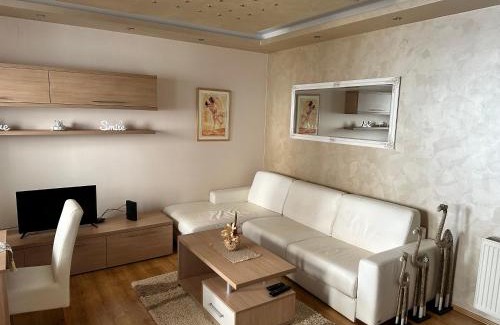 Paracin Apartment | Pahira Lux