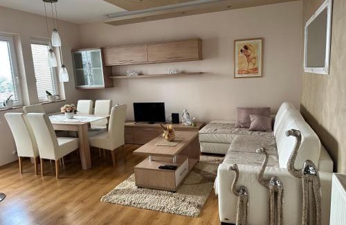 Paracin Apartment | Pahira Lux