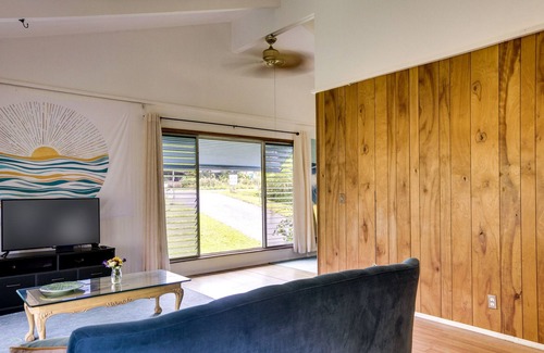 Nanawale Estates House | Pahoa Vacation Rental w/ Lanai ~ 11 Mi to Beach!