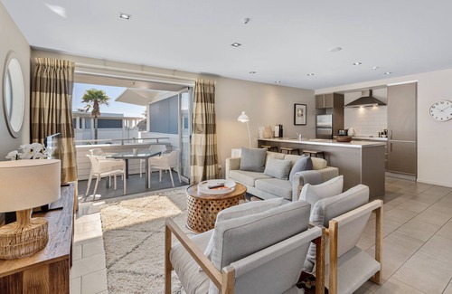 Paihia Apartment | Paihia 2 Bedroom Apartment with Pool