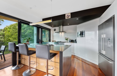 Paihia House | Paihia Home, Sea View and Pool