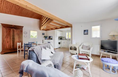 Bourgenay House | Paisible escale à Talmont-Saint-Hilaire avec piscine