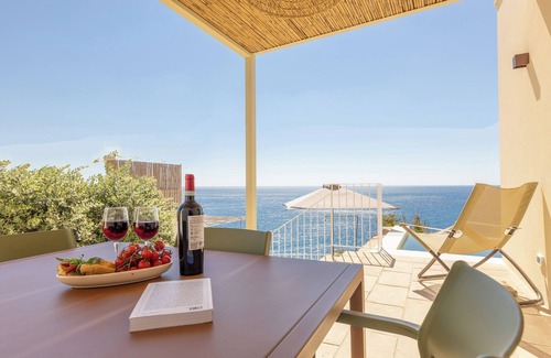 Marina di Marittima House | Pajara Marinaia - "Antica Liama salentina" with a private pool front of the sea