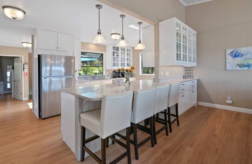 Watsonville House | Pajaro Dunes~ GARAGE, pickleball & steps from sand