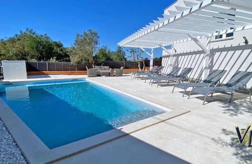 Pakostane Apartment | Pakostane - KORNATI - studio de 40 m2 avec piscine