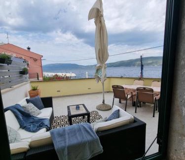 Valun House | Palac - Giordano