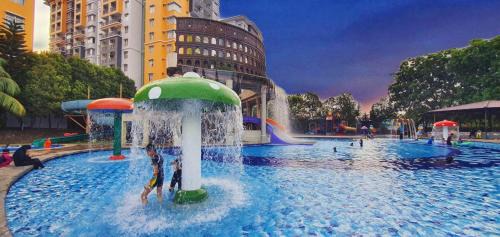 Malacca City Apartment | Palace Top 1 Waterpark Family Resort Melaka Town - Free Tickets with Unlimited Access