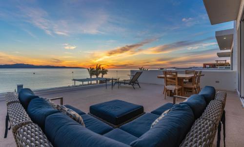 La Ventana Villa | Palacio Blanco Luxury Villa 4