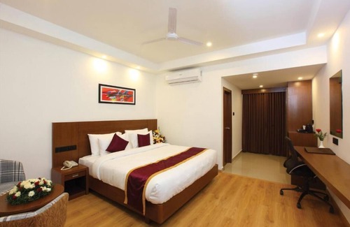 Ettumanoor Hotel | PALAKUNNEL RESIDENCY