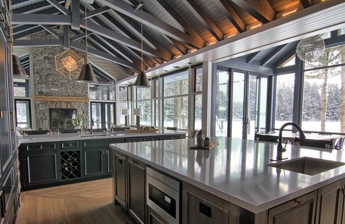 Muskoka Lakes Villa | Palatial and private 6 Bed | 5 Bath Lake Rosseau! Sunsets! BRAND NEW!