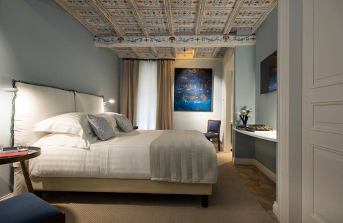 Rione III Colonna Hotel | Palazzo Caruso