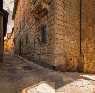 Colle di Val d'Elsa Apartment | Palazzo Luci