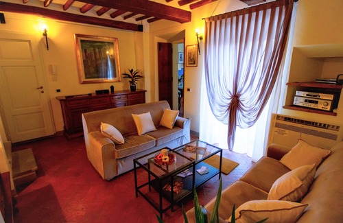 San Gimignano City Centre Bed & Breakfast | Palazzo Mari
