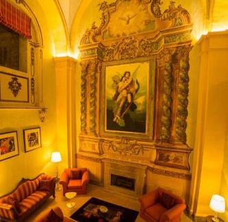 Trevi Villa | Palazzo Neri