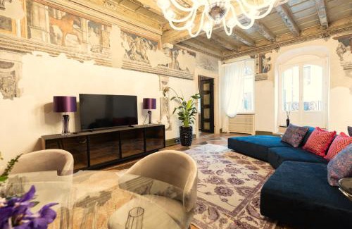 Citta Antica Apartment | Palazzo Reggiani - Maria Callas