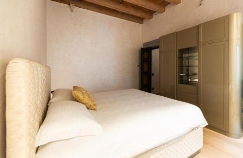 Citta Antica Apartment | Palazzo Reggiani - Maria Callas
