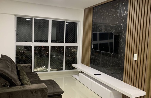 Lauritzen Apartment | Palazzo Roberto Pinto
