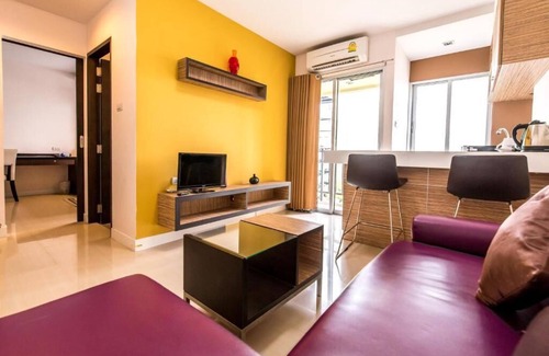 Khlong Ton Sai Apartment | Palette Bella B All Suites Bangkok Hotel