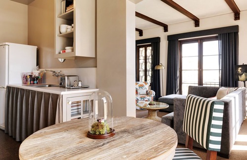 Wilshire Montana Hotel | Palihouse Santa Monica