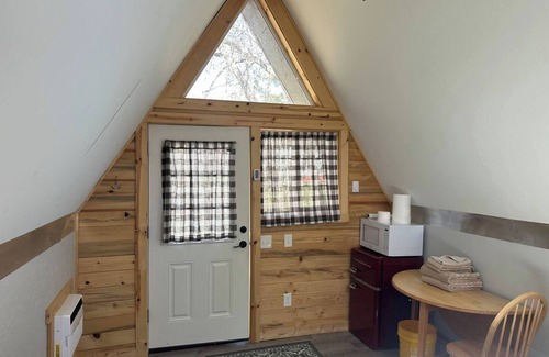 Irwin Cabin | Palisades Cabin #9