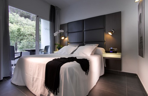 Santa Eulalia del Rio Hotel | Palladium Hotel Cala Llonga - Adults Only