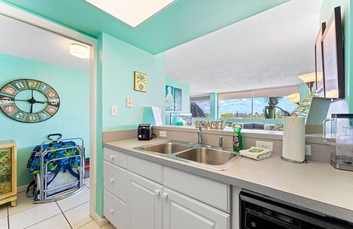 Siesta Key Condo | Palm Bay Club by Beachside Management