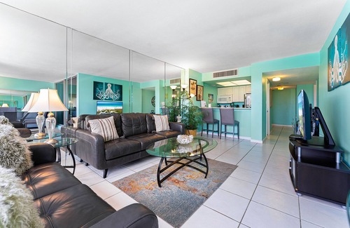 Siesta Key Condo | Palm Bay Club by Beachside Management