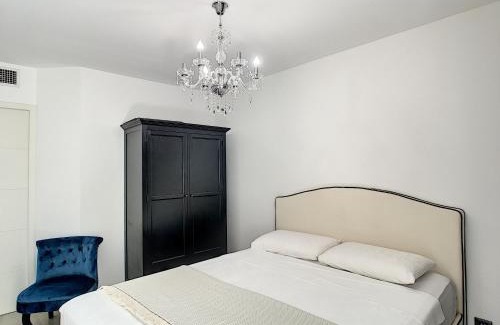 Pointe Croisette Apartment | Palm beach apartment with swimming pool in a residence