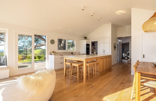 Ostend House | Palm Beach Retreat - Now open for Christmas and New Year Booking!