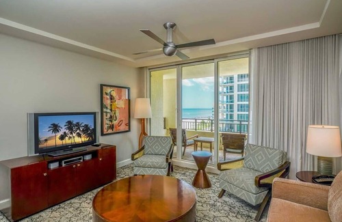 Singer Island Resort | Palm Beach Singer Island Resort & Spa Luxury Suites 2/2 Ocean View