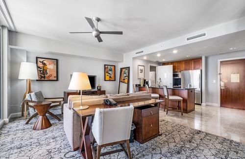 Singer Island Resort | Palm Beach Singer Island Resort & Spa Luxury Suites 1/1 Resort View