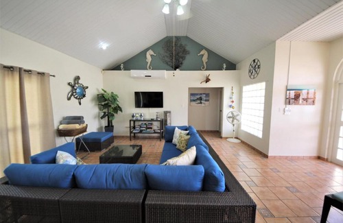 Turibana Villa | Palm Beach Sunset Villa
