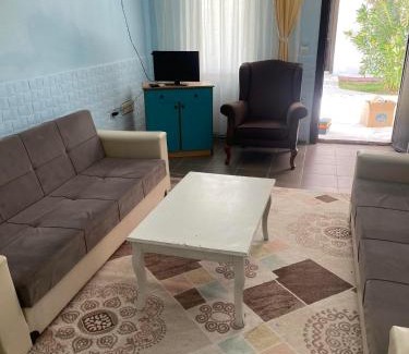 Bayrakldede Apartment | palm club apart otel