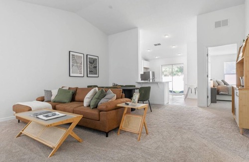 Indian Trails House | Palm Coast Getaway – Relax in a Charming Home and Make Incredible Memories”