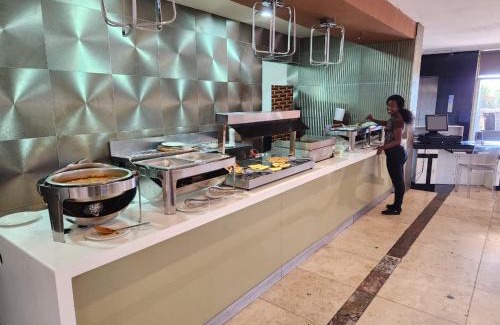 Greater Johannesburg Metropolitan Area Hotel | Palm Continental Hotel