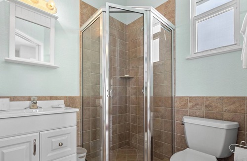 Longbeach Village House | Palm Cottage: House on Longboat Key by RVA