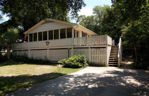 Emerald Isle Cottage | Palm Cottage- Summer weeks open! Flexible cancellation policy