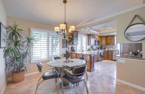 Palm Desert Apartment | Palm Desert Escape with Patio and Shared Pool!