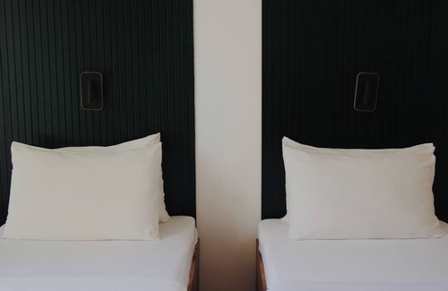 Kathaluwa Hotel | Palm Garden Ayurveda Resort