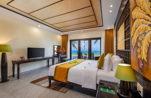 Cam An Resort | Palm Garden Beach Resort and Spa