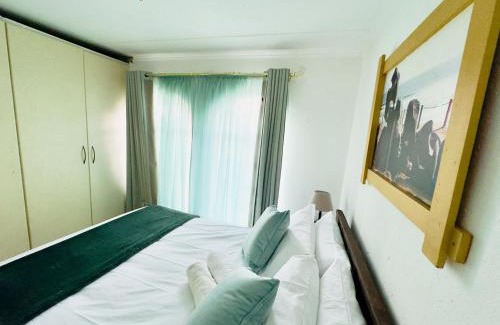 Greater Johannesburg Metropolitan Area Apartment | Palm Haven 5 min drive to Carlswald Centre