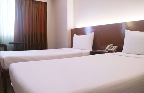 Ermita Night District Hotel | Palm Hotel Manila
