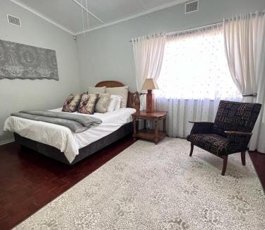 White River House | Palm House Accomodation
