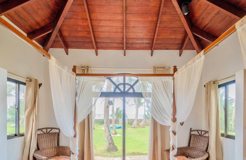 Las Galeras Villa | PALM HOUSE LUXURY VILLA - OCEAN FRONT PARADISE